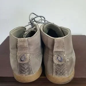 OluKai | Shoes | Olukai Kupono Chukka Boots Light Gray  display picture 1